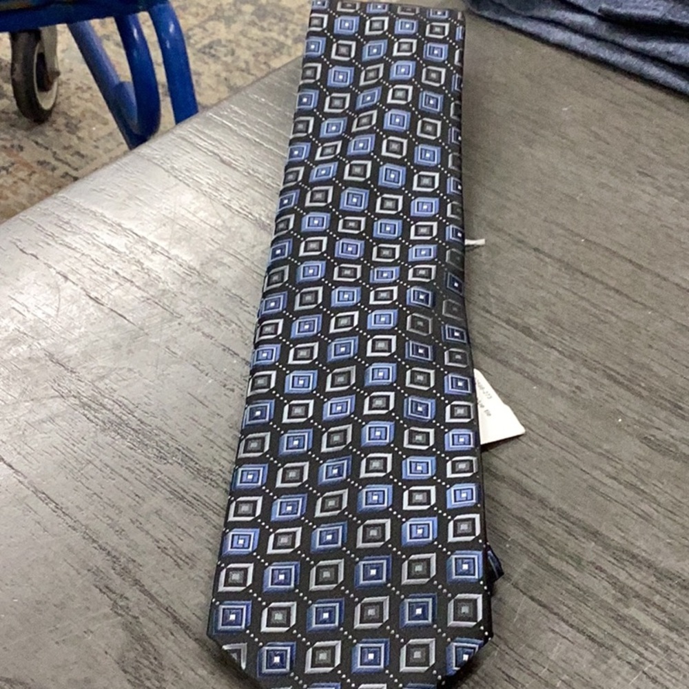 Geometric Patterned Blue and Black Tie